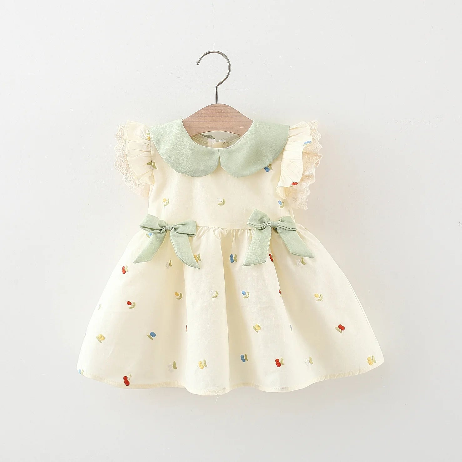 Vestido de Verão com Laço Bordado para Bebês