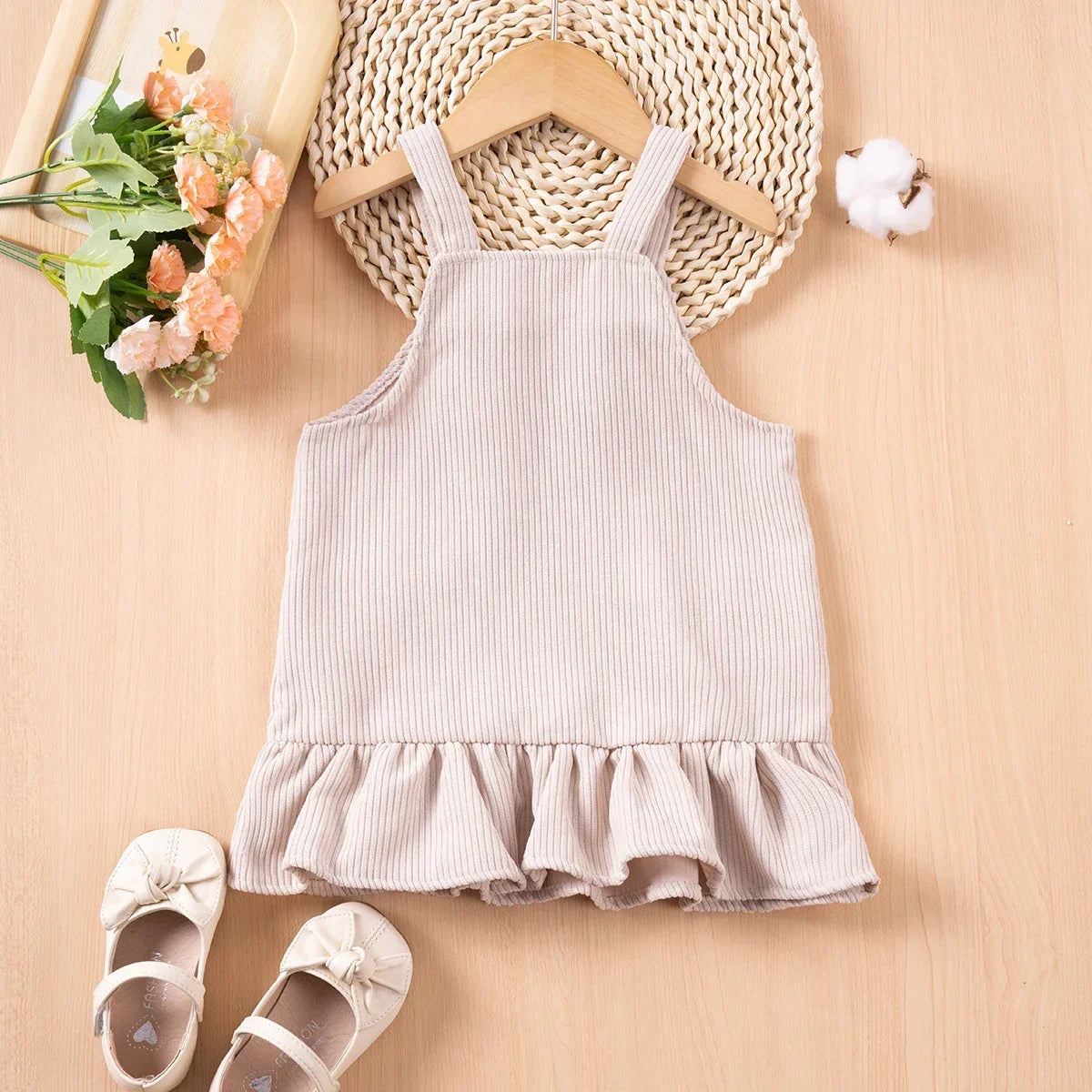 Vestido Infantil de Veludo com Flores - Primavera e Outono