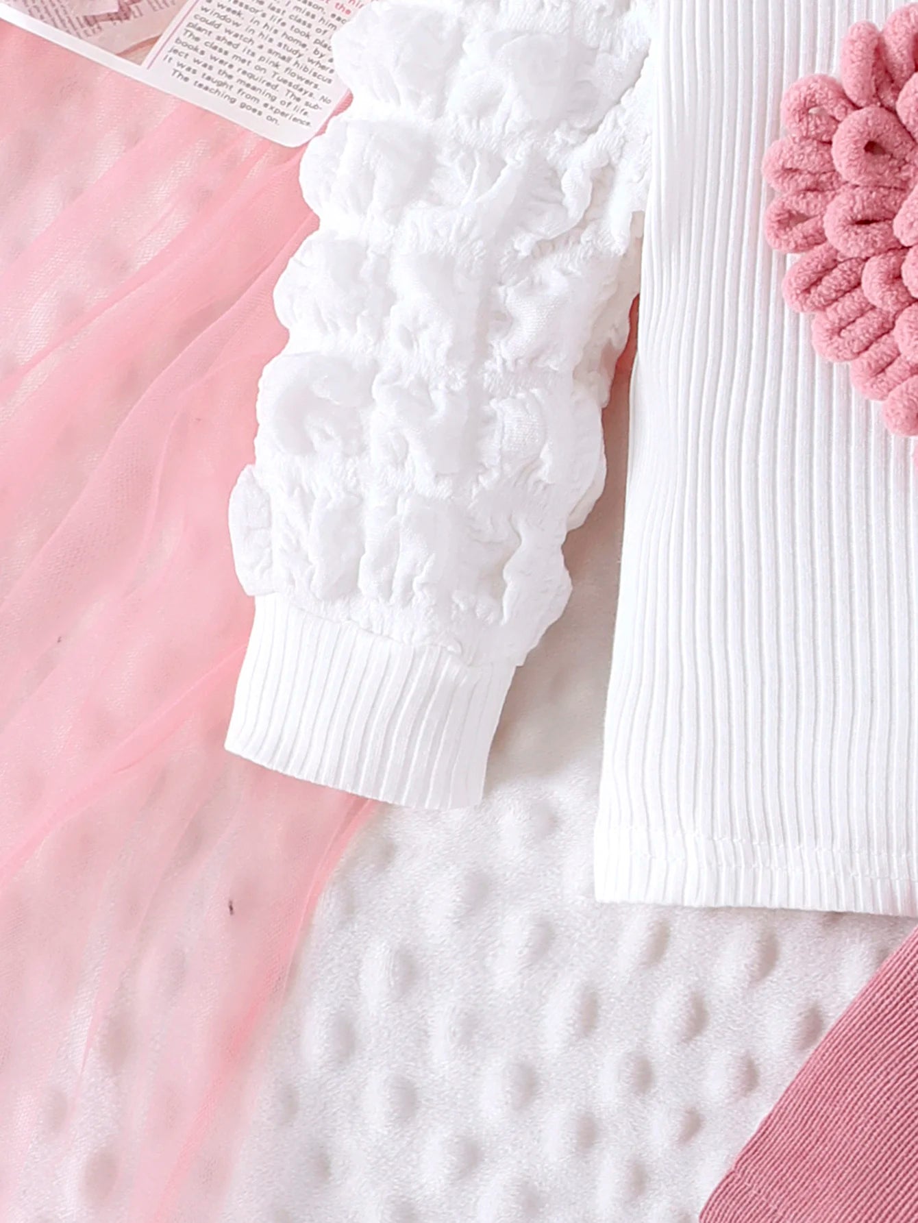 2 peças inverno novo estilo para meninas de 0 a 3 anos, mangas de bolha confortáveis, doces e fofas, top de capítulo de amor + conjunto de saia curta rosa